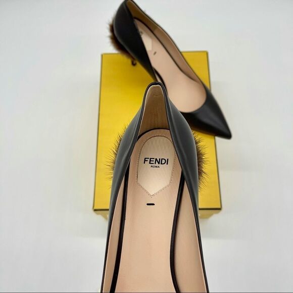 Fendi Leather Closed Toe Pumps in Black w/ Mink Fur on Heels Women Size 39.5 - Picture 12 of 15